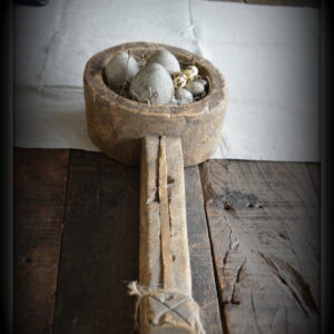 stoer en landelijk wonen. Ornament Aura Peeperkorn.