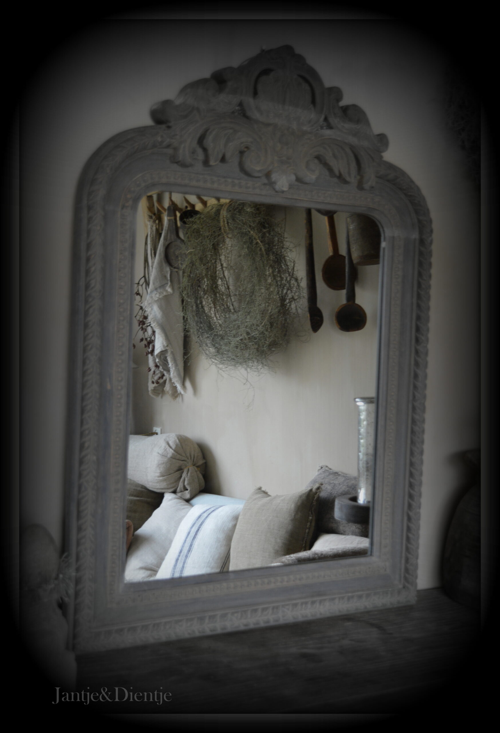 stoer en landelijk wonen. Kuifspiegel